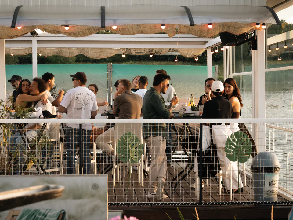 The lakeside terrace filling up in the afternoon